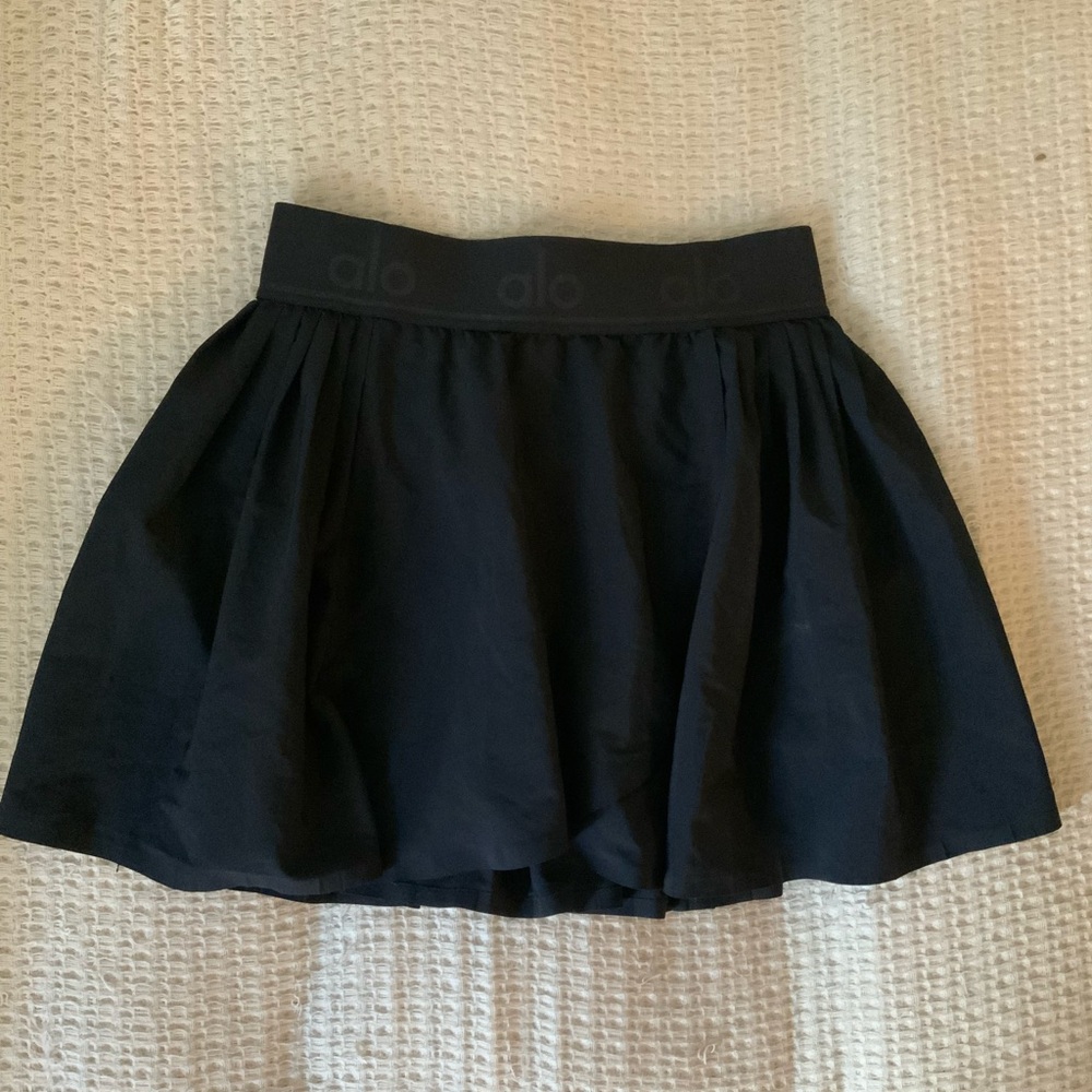Alo Yoga Aces Black Pleated Tennis Skirt Skort Built In Shorts Size XS - Picture 6 of 6